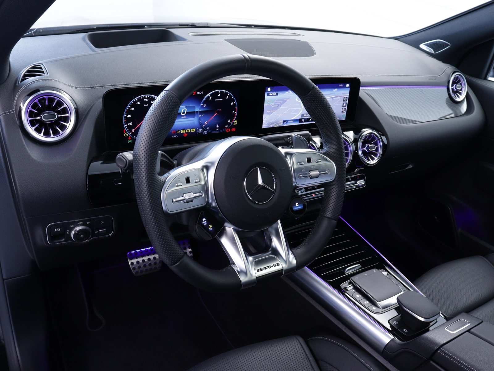 MERCEDES-BENZ GLA 35 AMG 4matic, Benzin, Occasion / Gebraucht, Automatik - 7