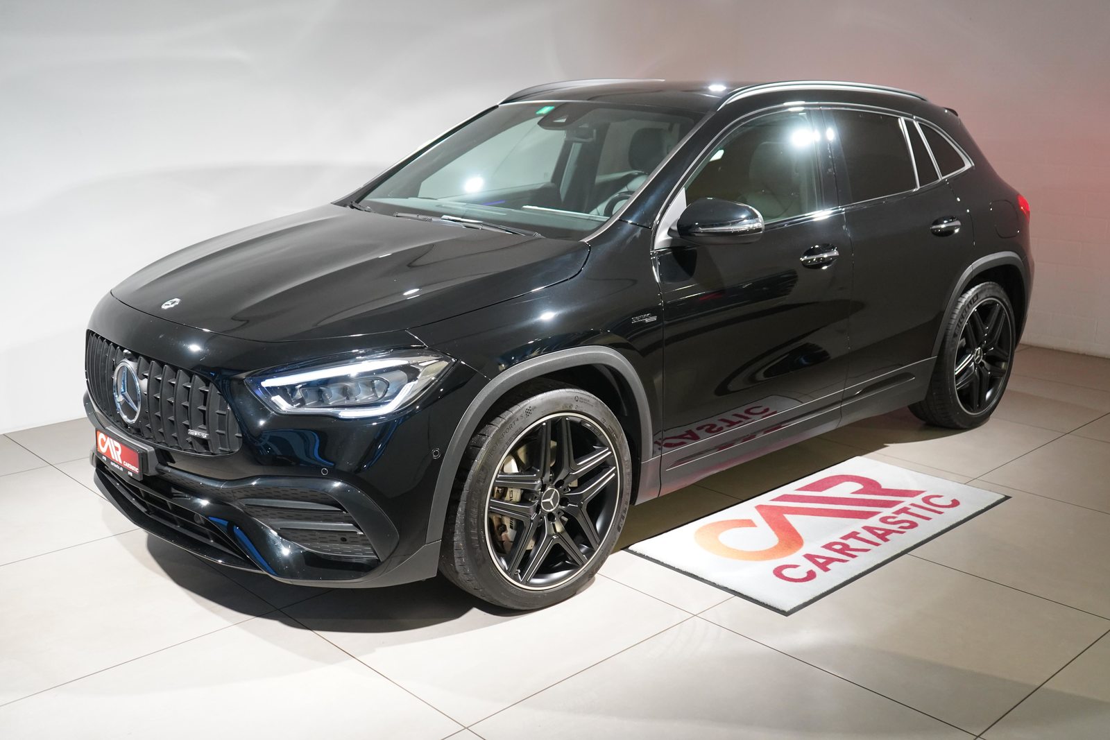 MERCEDES-BENZ GLA 35 AMG 4matic