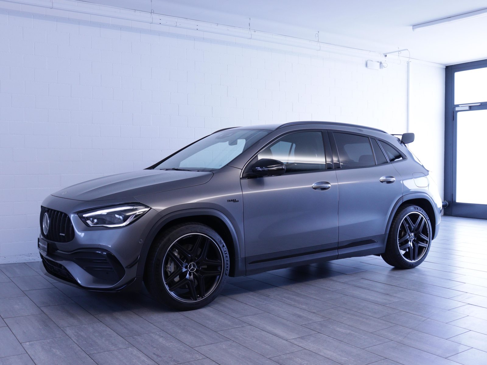 MERCEDES-BENZ GLA 35 AMG 4matic, Benzin, Occasion / Gebraucht, Automatik - 2