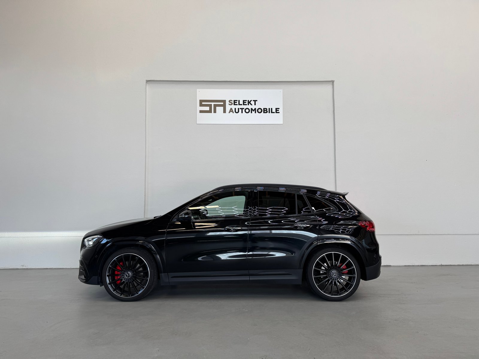 MERCEDES-BENZ GLA AMG 35 4Matic 8G-DCT, Mild-Hybrid Benzin/Elektro, Occasion / Gebraucht, Automatik - 4
