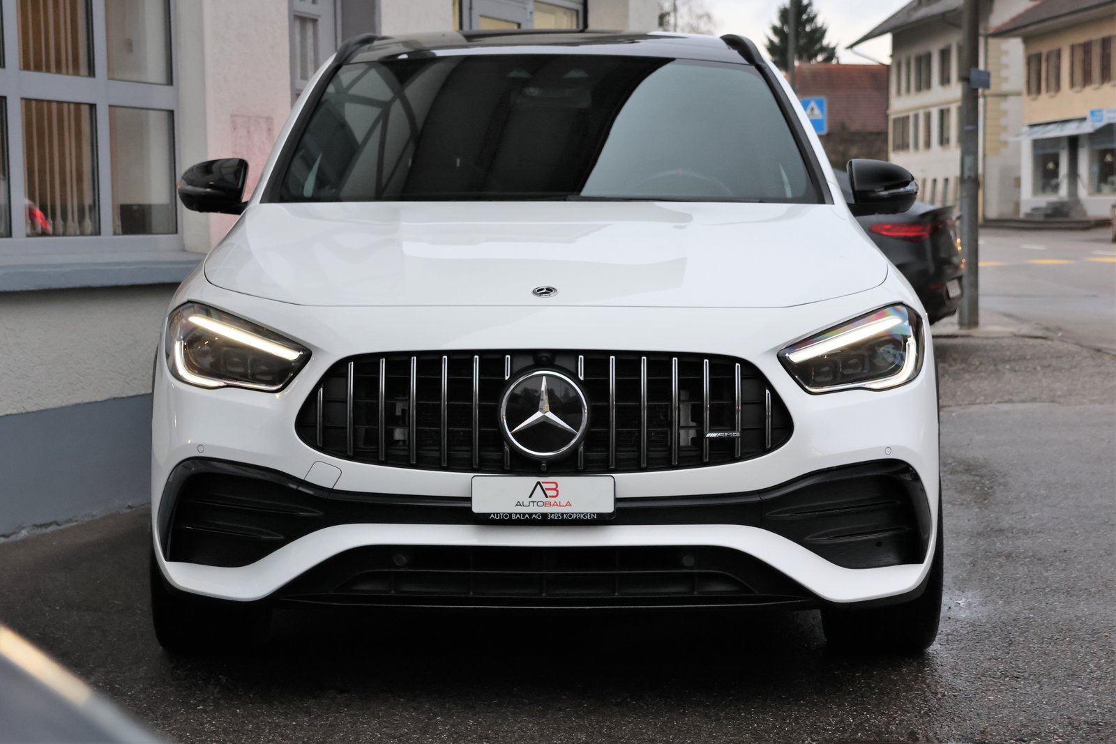 MERCEDES-BENZ GLA 35 AMG 4Matic 8G-Speedshift DCT, Benzin, Occasion / Gebraucht, Automatik - 2