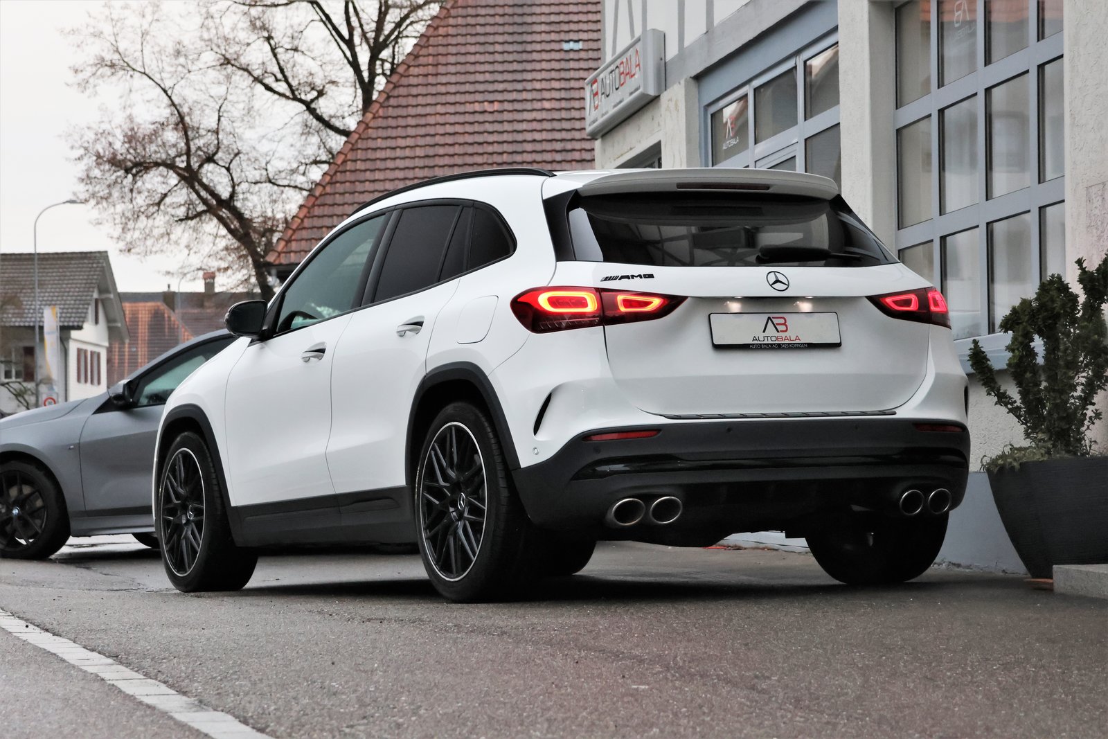 MERCEDES-BENZ GLA 35 AMG 4Matic 8G-Speedshift DCT, Benzin, Occasion / Gebraucht, Automatik - 3