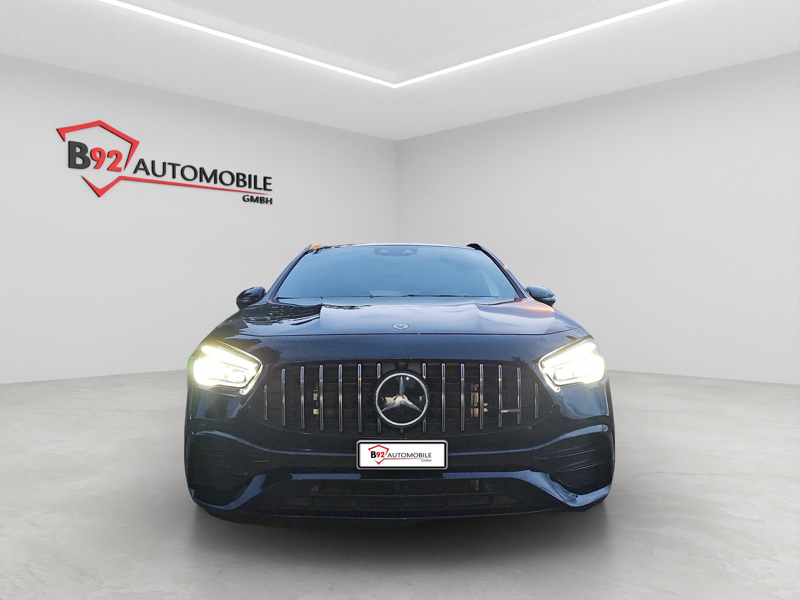 MERCEDES-BENZ GLA 35 AMG 4Matic 8G-Speedshift DCT, Benzin, Occasion / Gebraucht, Automatik - 6