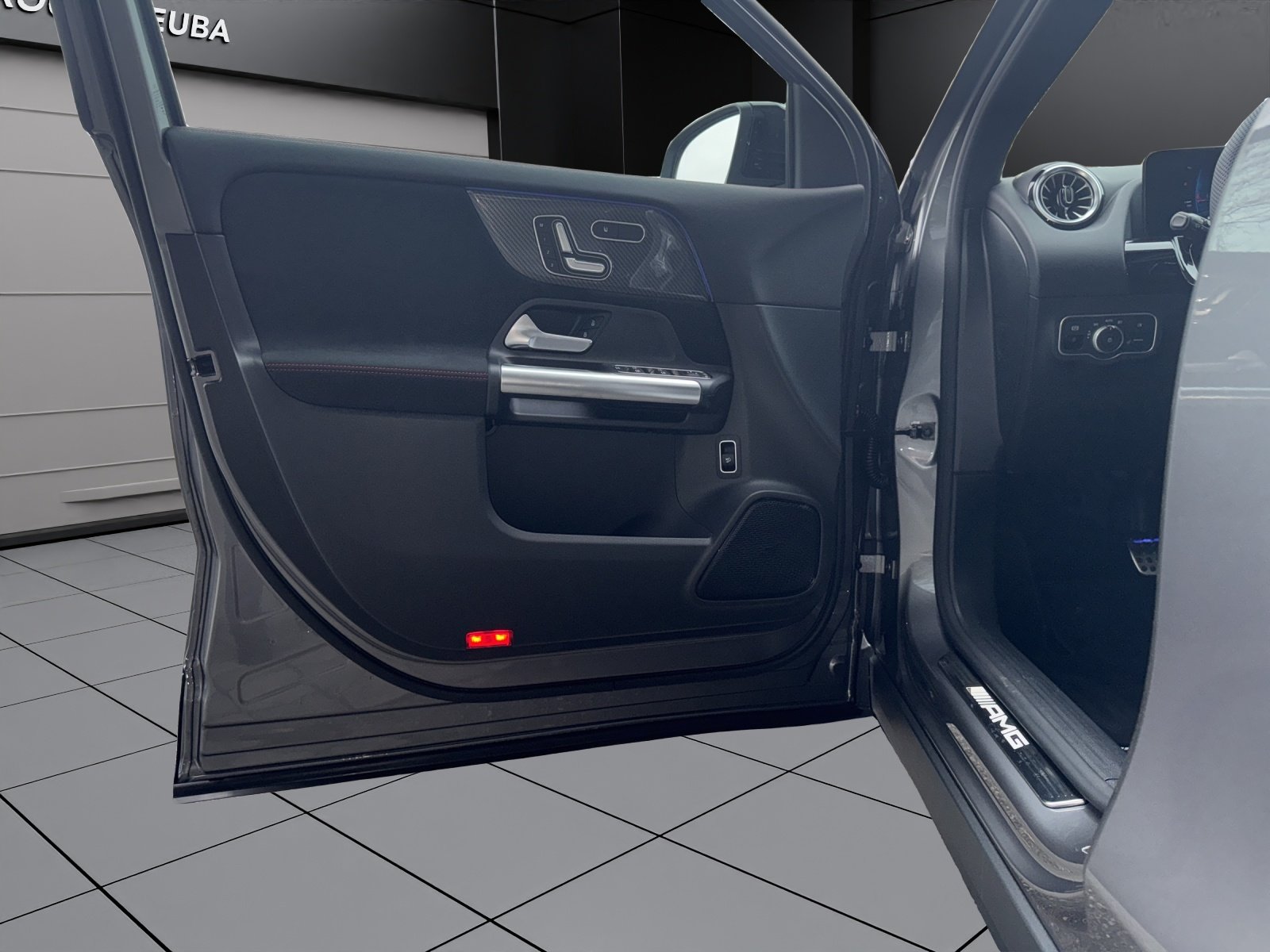 MERCEDES-BENZ GLA AMG 35 4Matic 8G-DCT, Mild-Hybrid Petrol/Electric, New car, Automatic - 6