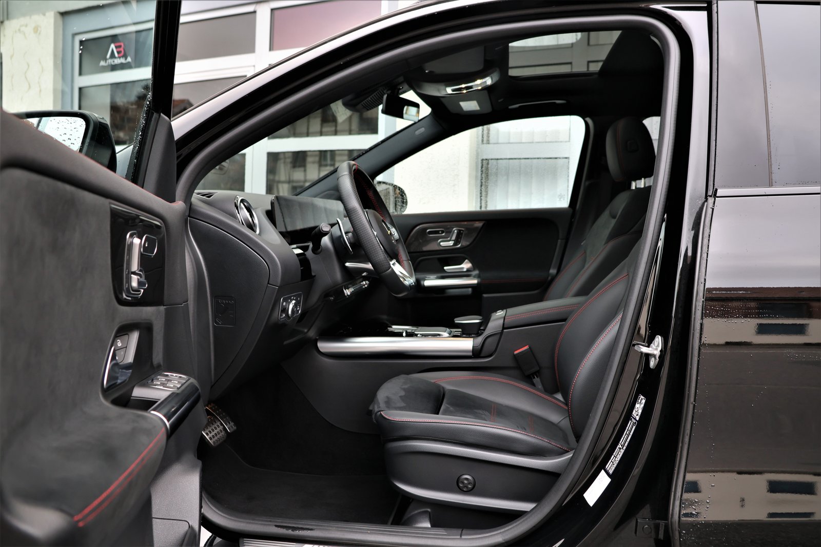 MERCEDES-BENZ GLA 35 AMG 4Matic 8G-Speedshift DCT (CH) + 1.8T AHK, Essence, Occasion / Utilisé, Automatique - 7