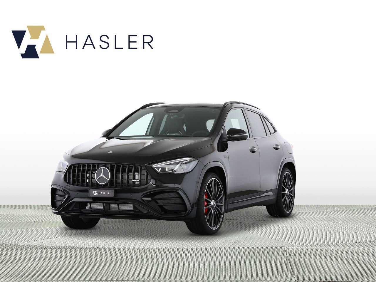 MERCEDES-BENZ GLA 35 AMG