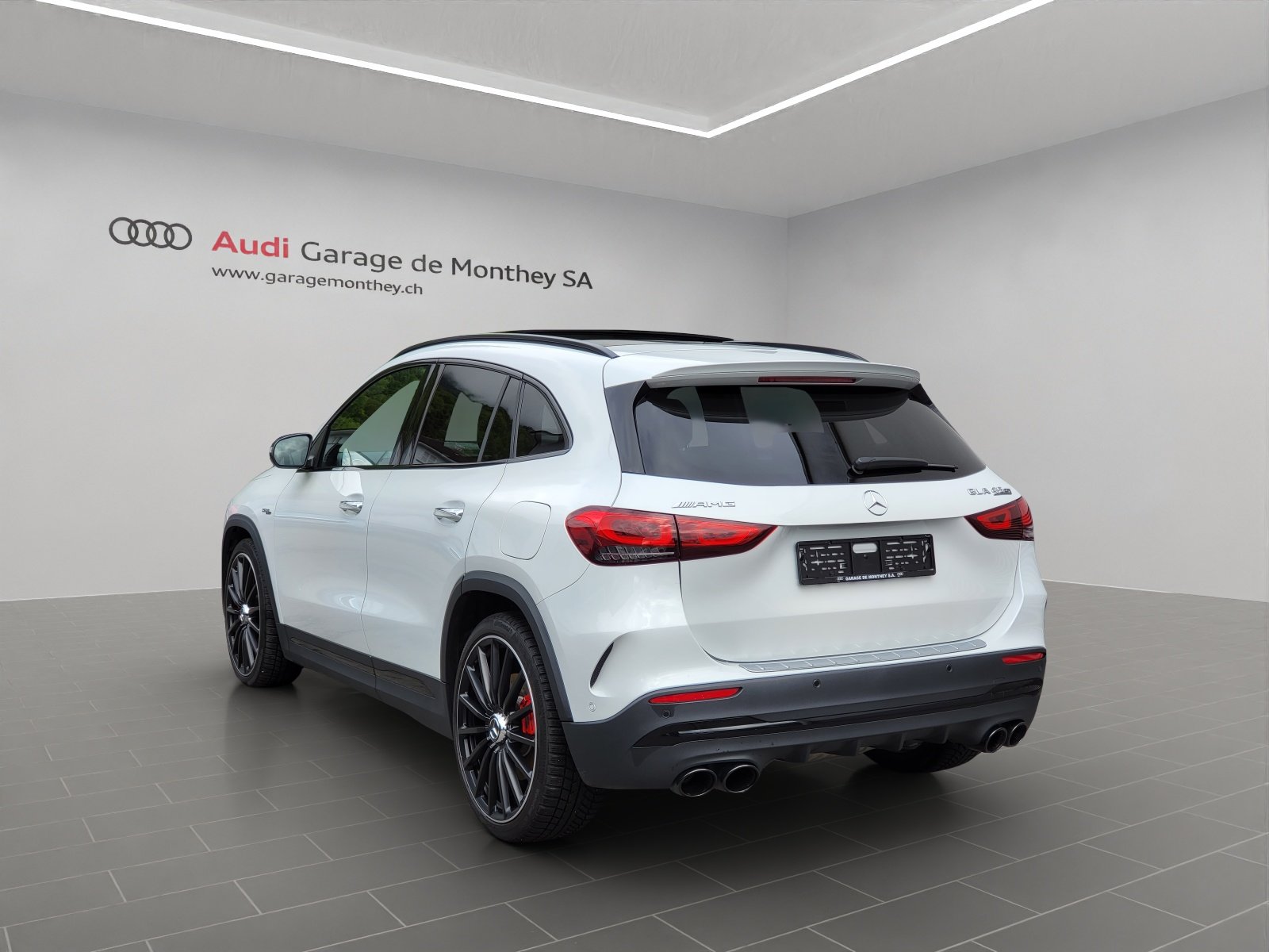 MERCEDES-BENZ GLA 45 S AMG 4Matic+ 8G-Speedshift DCT, Benzin, Occasion / Gebraucht, Automatik - 4