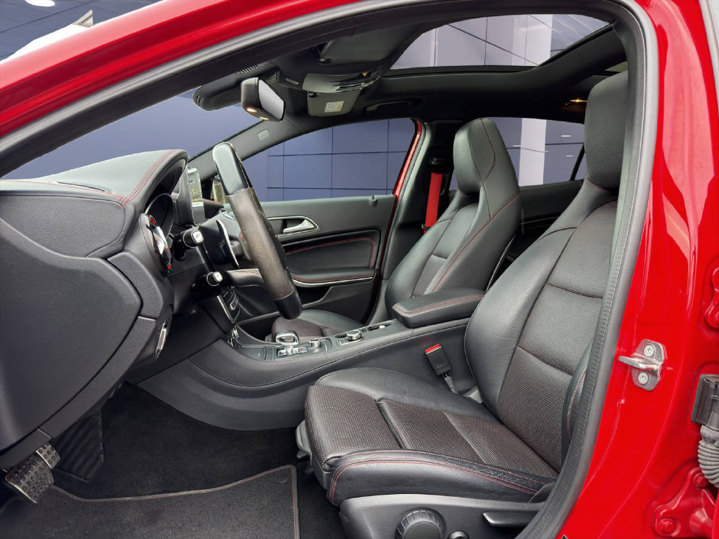 MERCEDES-BENZ GLA 45 AMG 4m, Benzin, Occasion / Gebraucht, Automatik - 6