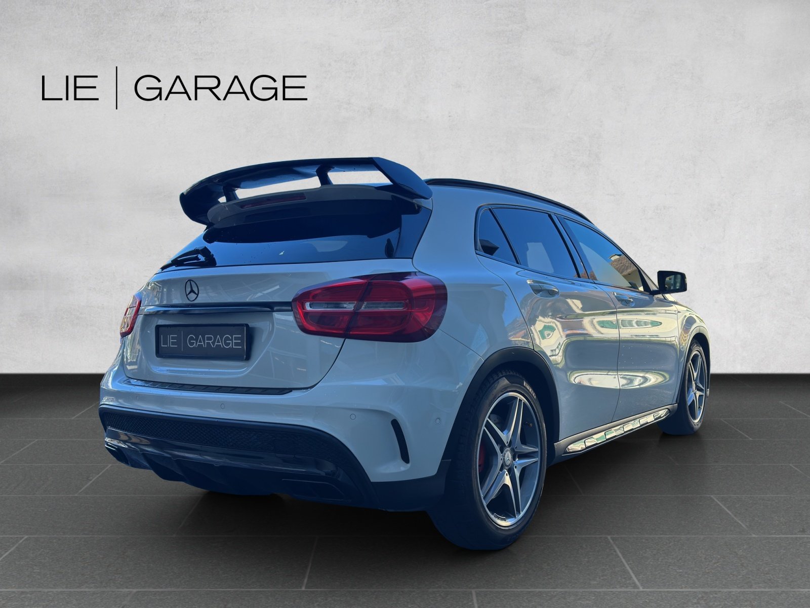 MERCEDES-BENZ GLA 45 AMG 4Matic 7G-DCT, Benzin, Occasion / Gebraucht, Automatik - 3