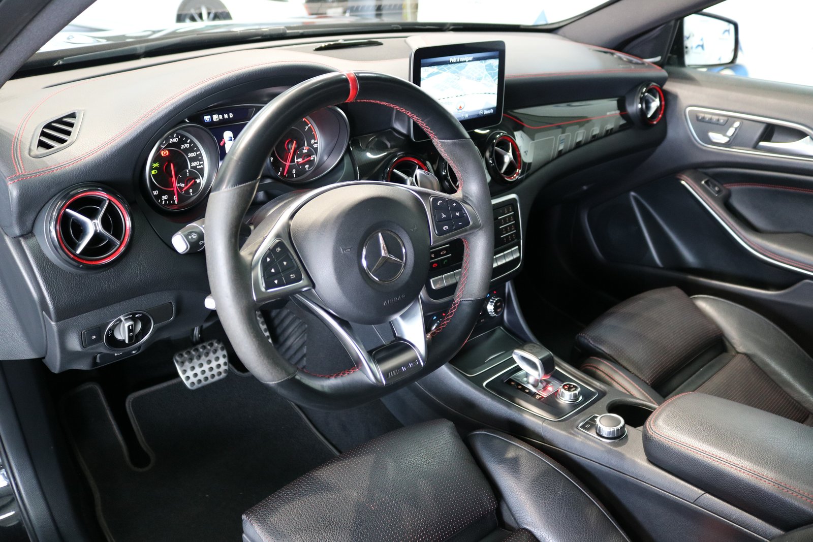 MERCEDES-BENZ GLA 45 AMG Night Edition 4Matic 7G-DCT, Benzin, Occasion / Gebraucht, Automatik - 5