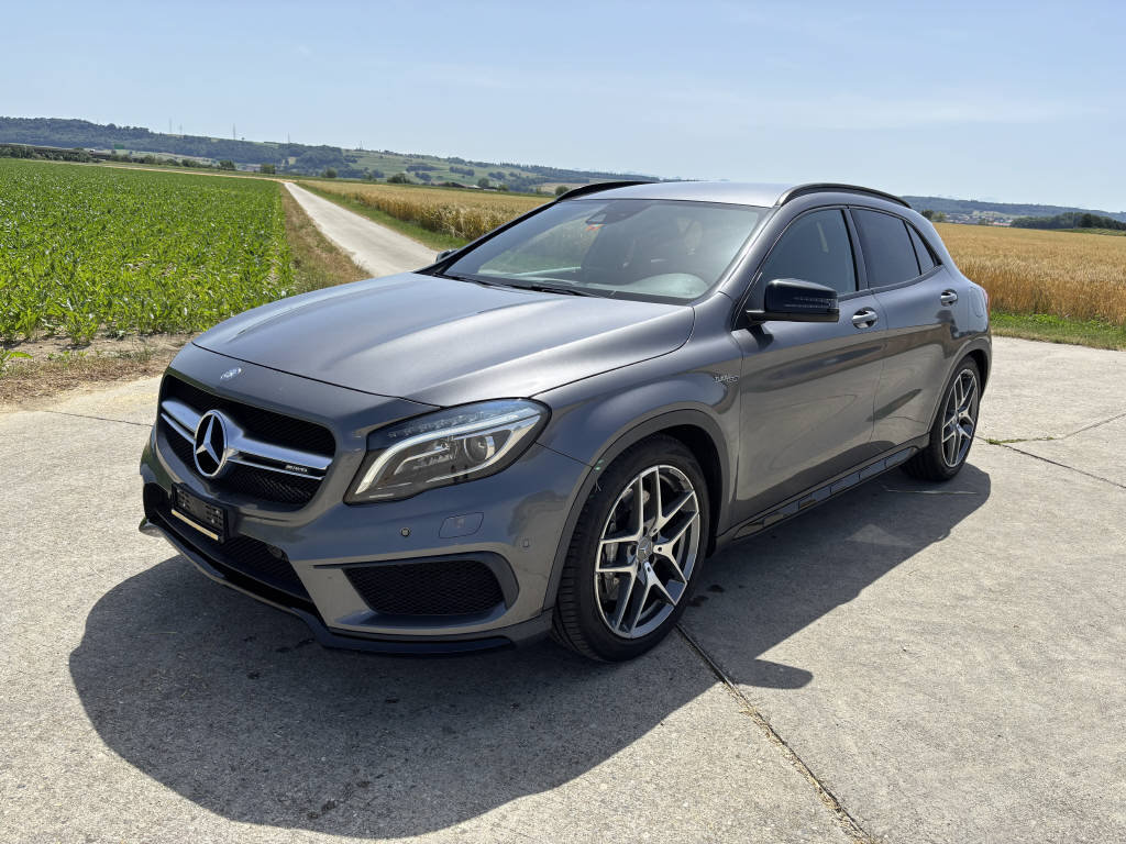 MERCEDES-BENZ GLA 45 AMG 4m