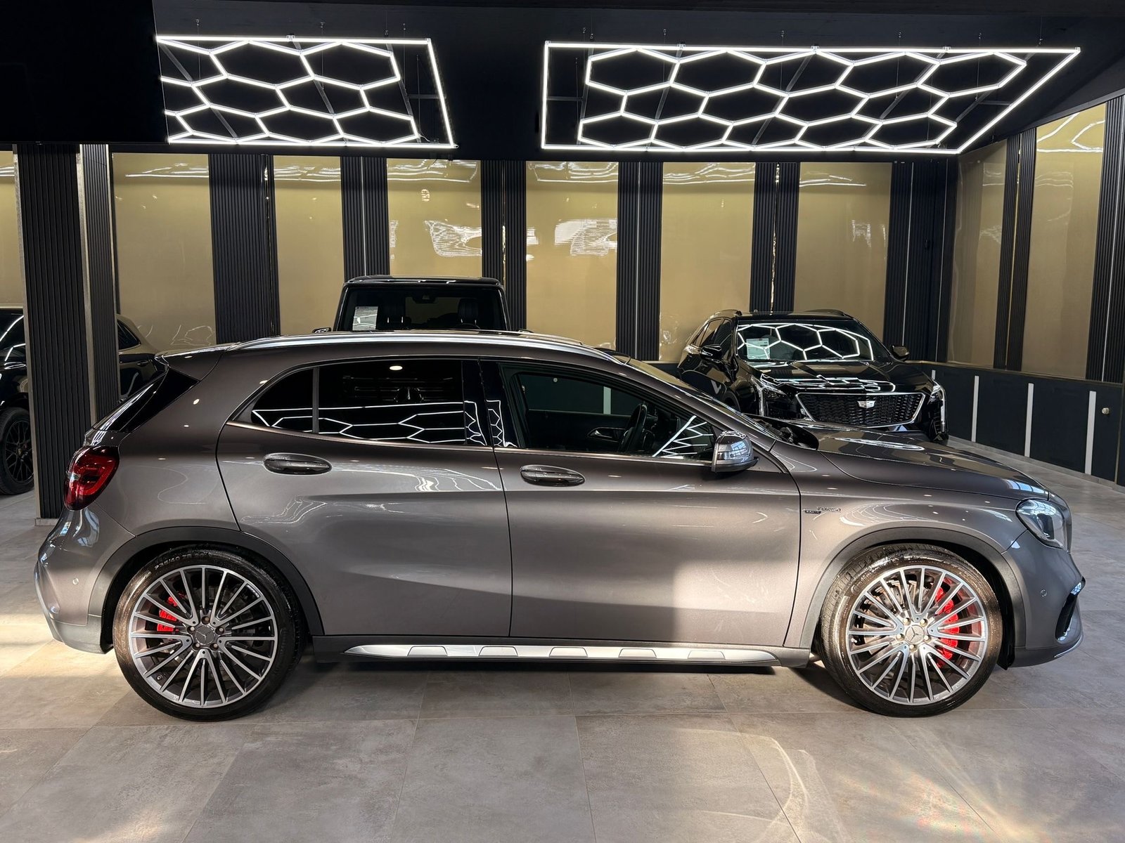 MERCEDES-BENZ GLA 45 AMG 4Matic 7G-DCT, Essence, Occasion / Utilisé, Automatique - 4