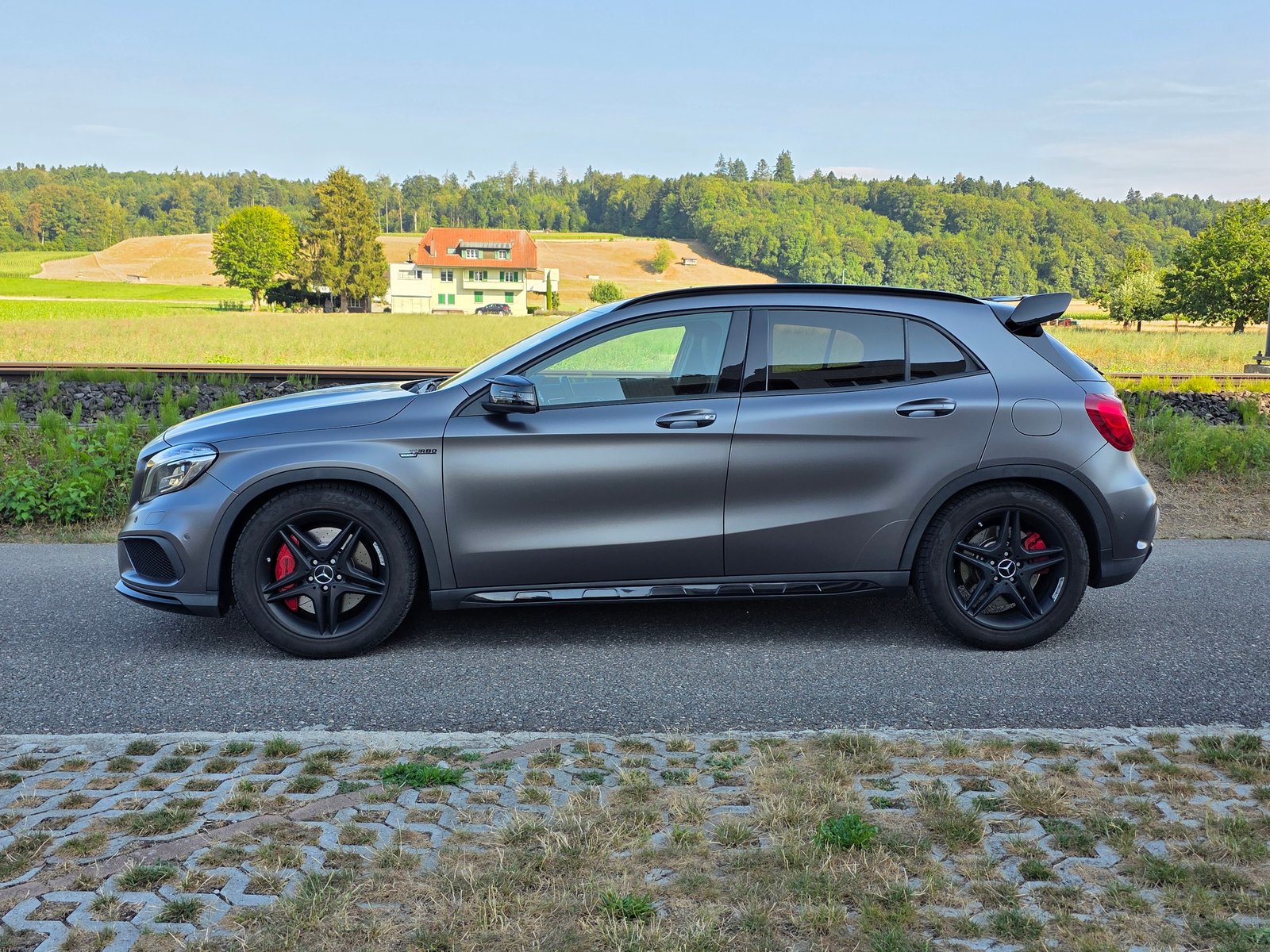 MERCEDES-BENZ GLA 45 AMG 4Matic 7G-DCT, Benzin, Occasion / Gebraucht, Automatik - 3