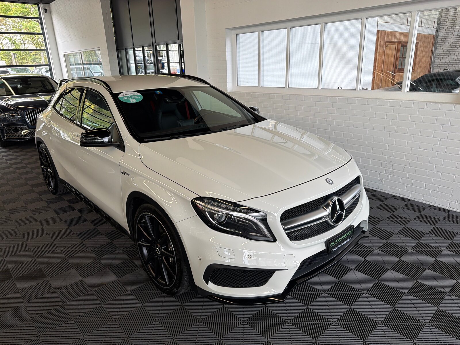 MERCEDES-BENZ GLA 45 AMG 4Matic 7G-DCT