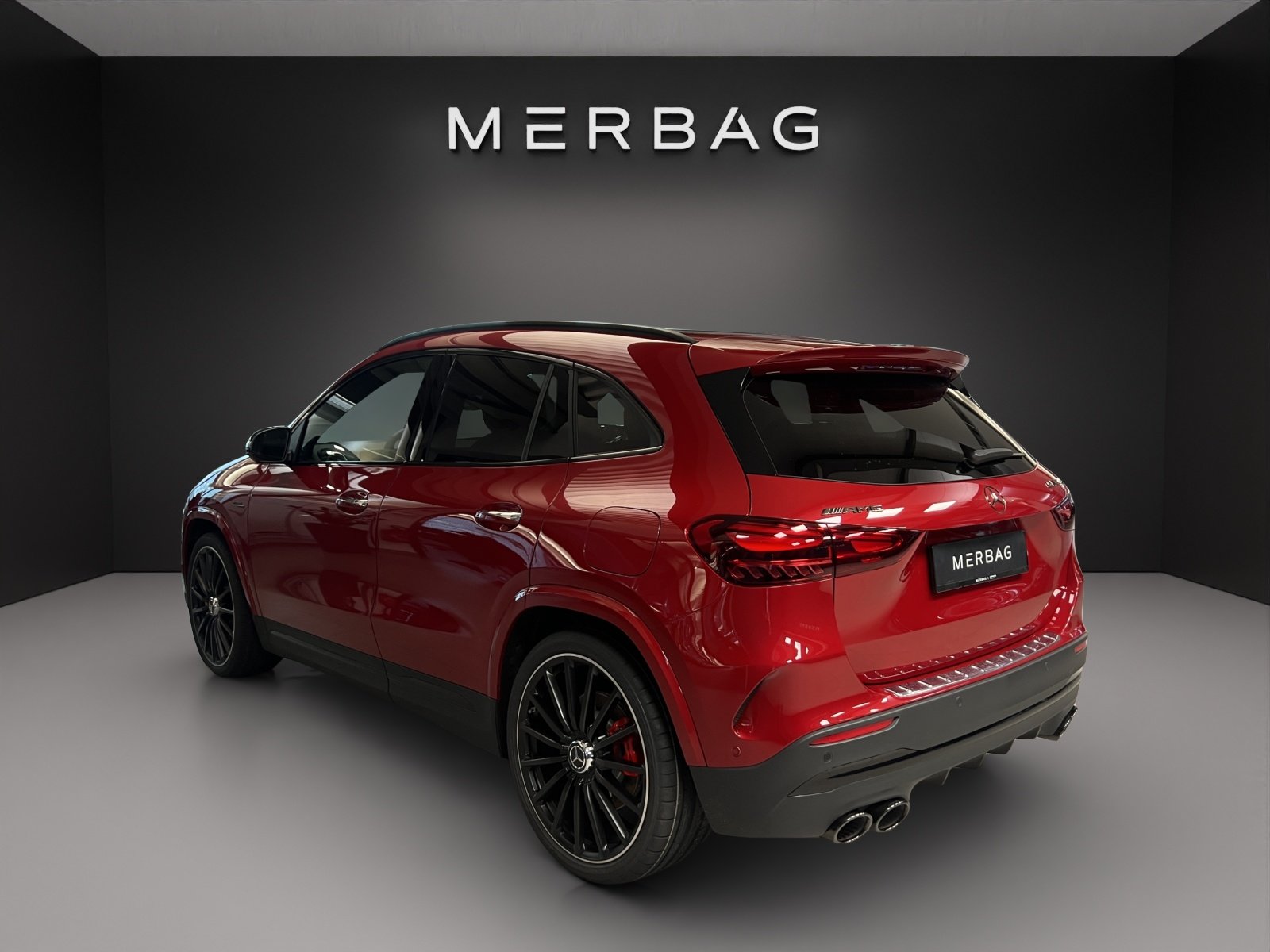 MERCEDES-BENZ GLA AMG 45 S 4M+8G-DCT, Petrol, Ex-demonstrator, Automatic - 4
