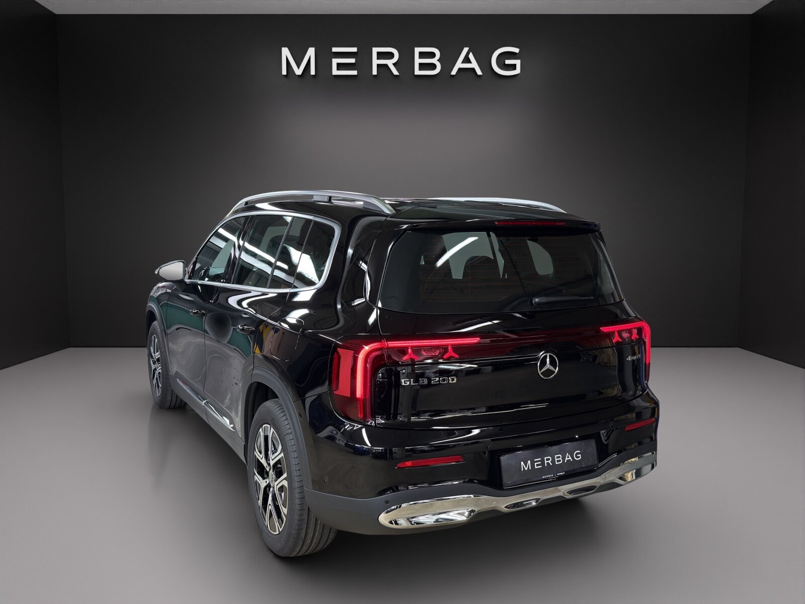 MERCEDES-BENZ GLB 200 4Matic 8G-Tronic, Mild-Hybrid Petrol/Electric, New car, Automatic - 3