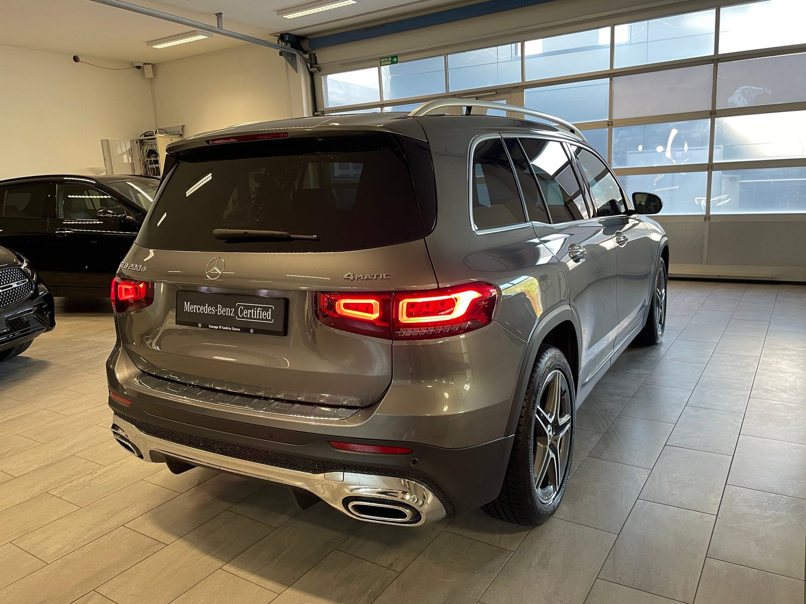 MERCEDES-BENZ GLB 200 d 4Matic AMG Line 8G-Tronic, Diesel, Second hand / Used, Automatic - 5