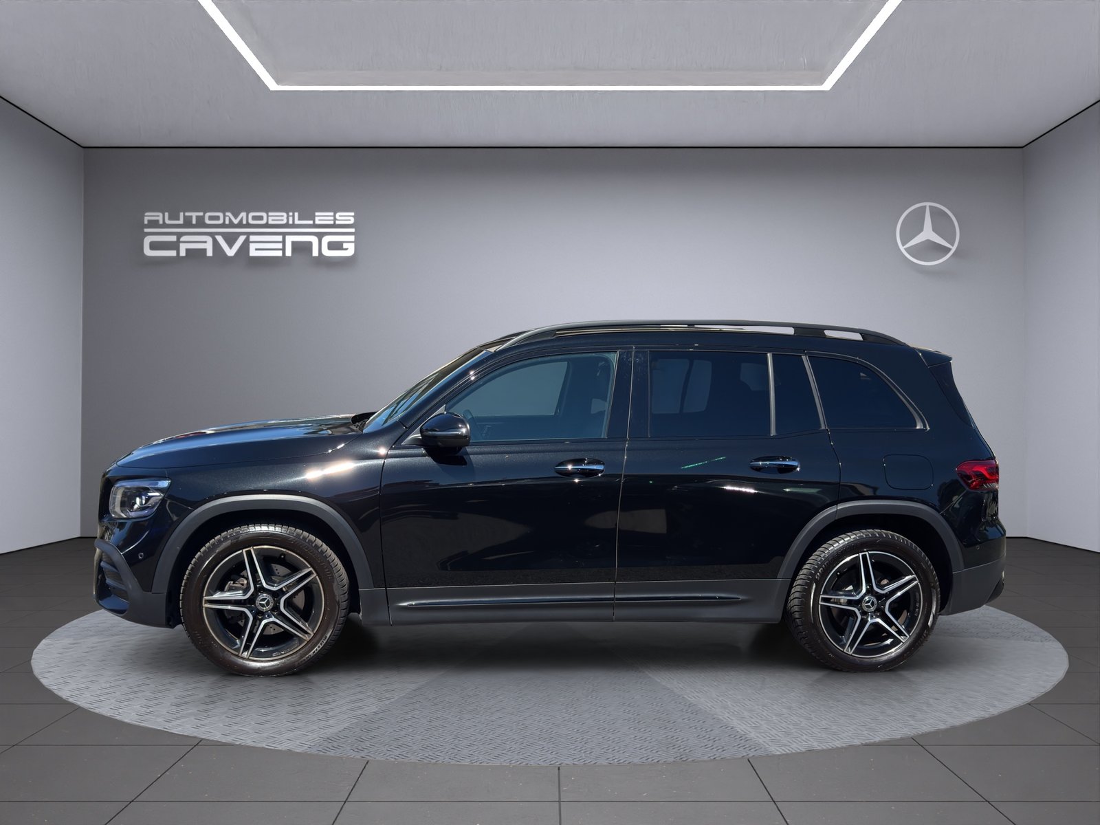 MERCEDES-BENZ GLB 200 AMG Line 7G-Tronic, Petrol, Second hand / Used, Automatic - 2