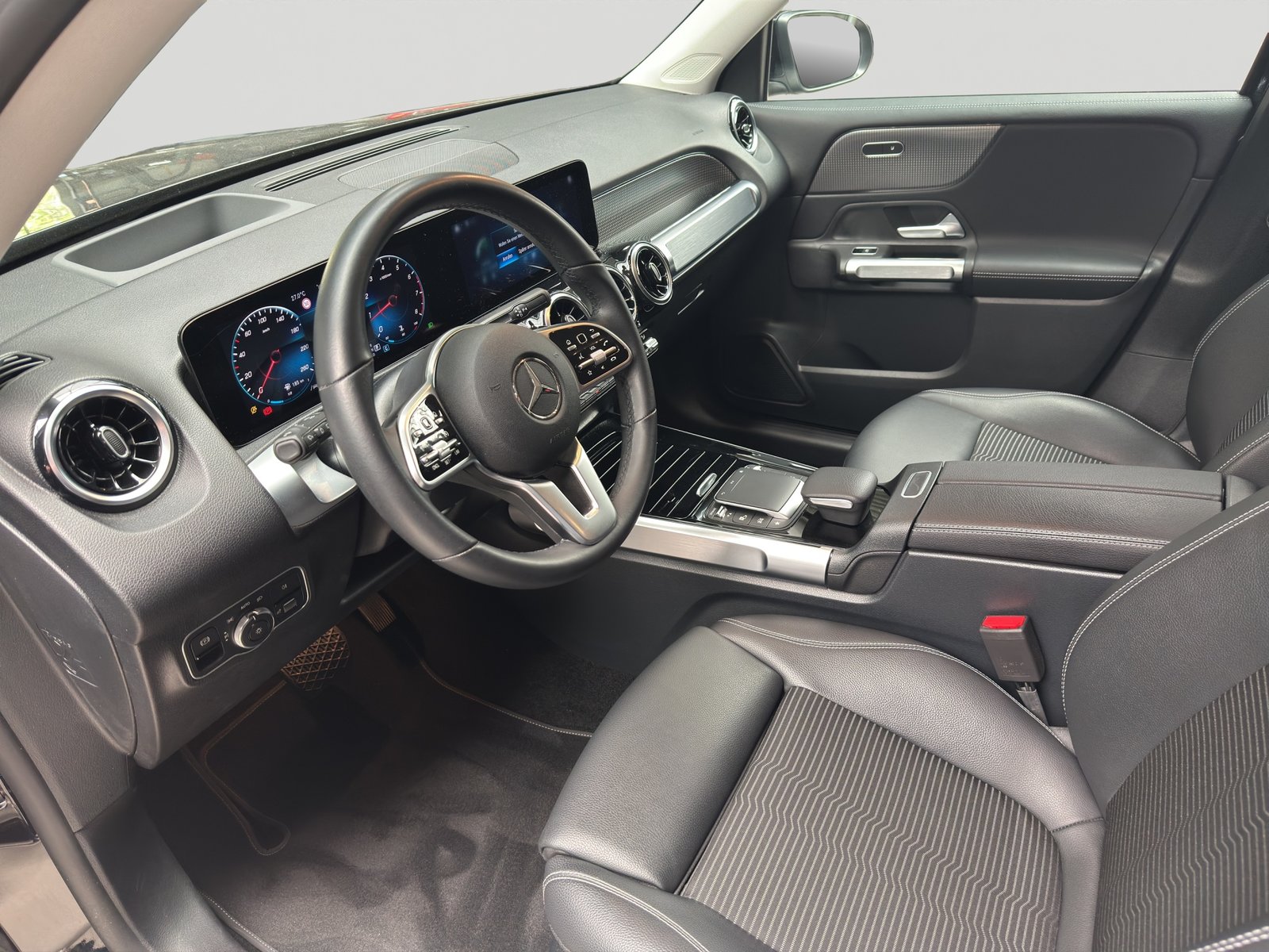 MERCEDES-BENZ GLB 200 4Matic Progressive 8G-Tronic, Essence, Occasion / Utilisé, Automatique - 7