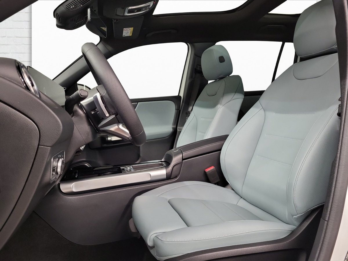 MERCEDES-BENZ GLB 200, Essence, Voiture de démonstration, Automatique - 7