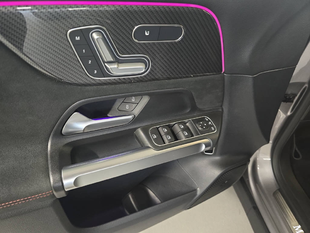 MERCEDES-BENZ GLB 200 AMG Line, Benzina, Auto dimostrativa, Automatico - 6