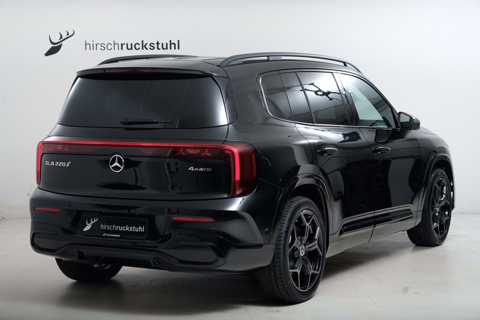 MERCEDES-BENZ GLB 220 4Matic 8G-Tronic, Petrol, New car, Automatic - 4