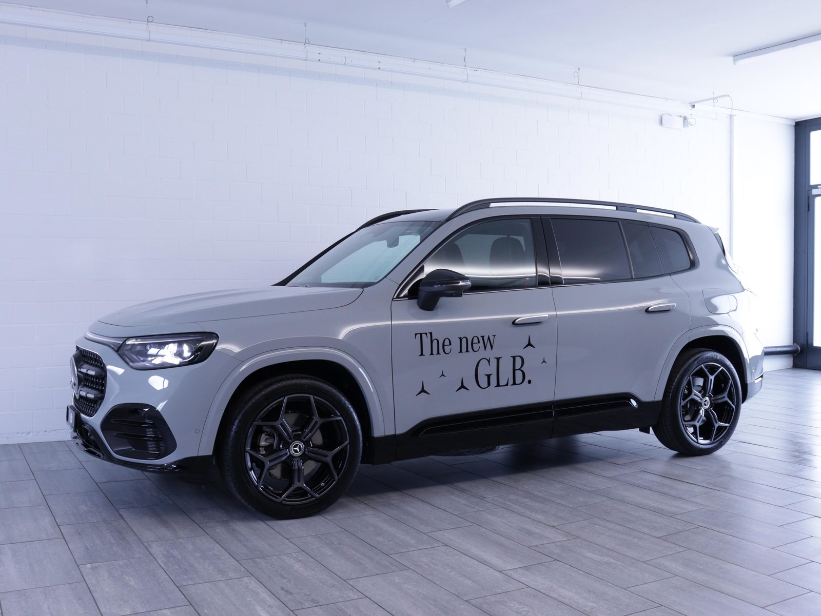 MERCEDES-BENZ GLB 220 4matic, Mild-Hybrid Petrol/Electric, New car, Automatic - 2