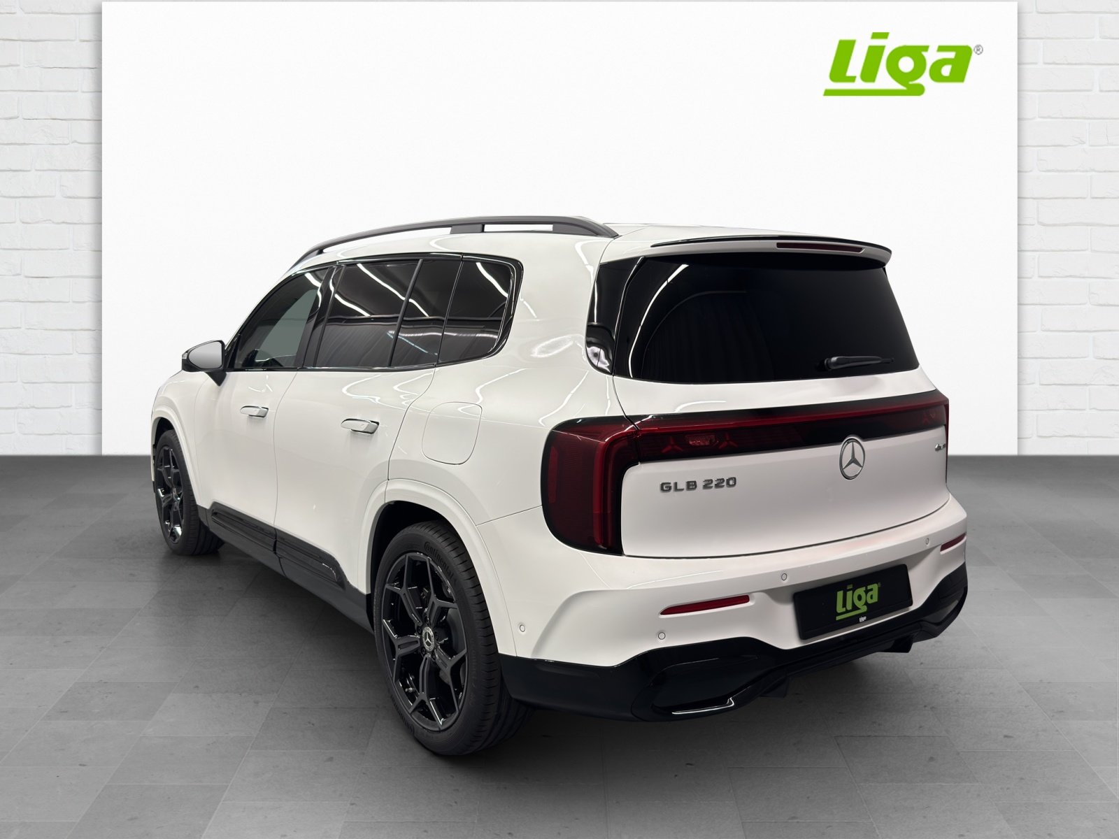 MERCEDES-BENZ GLB 220 4Matic, Mild-Hybrid Petrol/Electric, New car, Automatic - 4