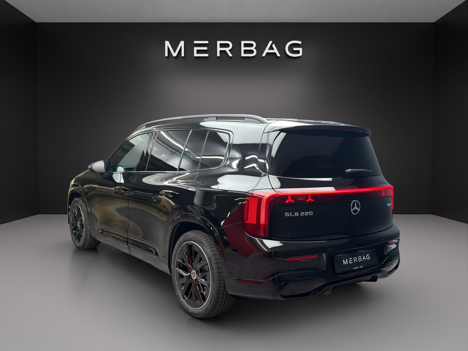 MERCEDES-BENZ GLB 220 4MATIC, Benzina, Auto nuove, Automatico - 4