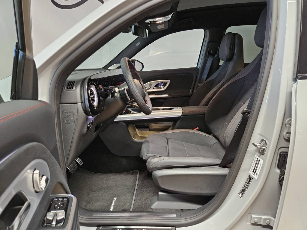MERCEDES-BENZ GLB 220 4Matic, Mild-Hybrid Petrol/Electric, New car, Automatic - 7