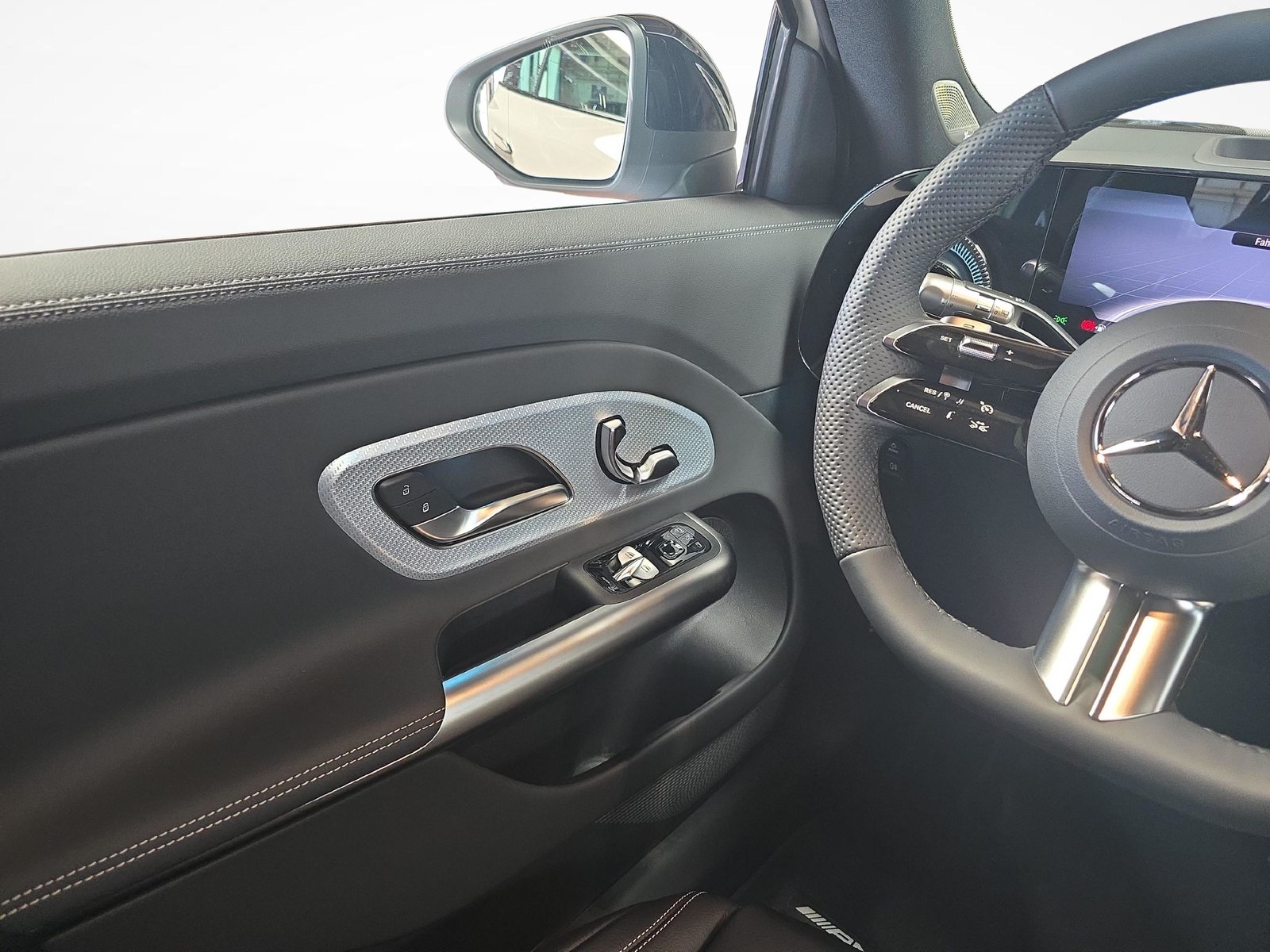 MERCEDES-BENZ GLB 220 4MATIC AMG Line, Hybride Leggero Benzina/Elettrica, Auto nuove, Automatico - 7