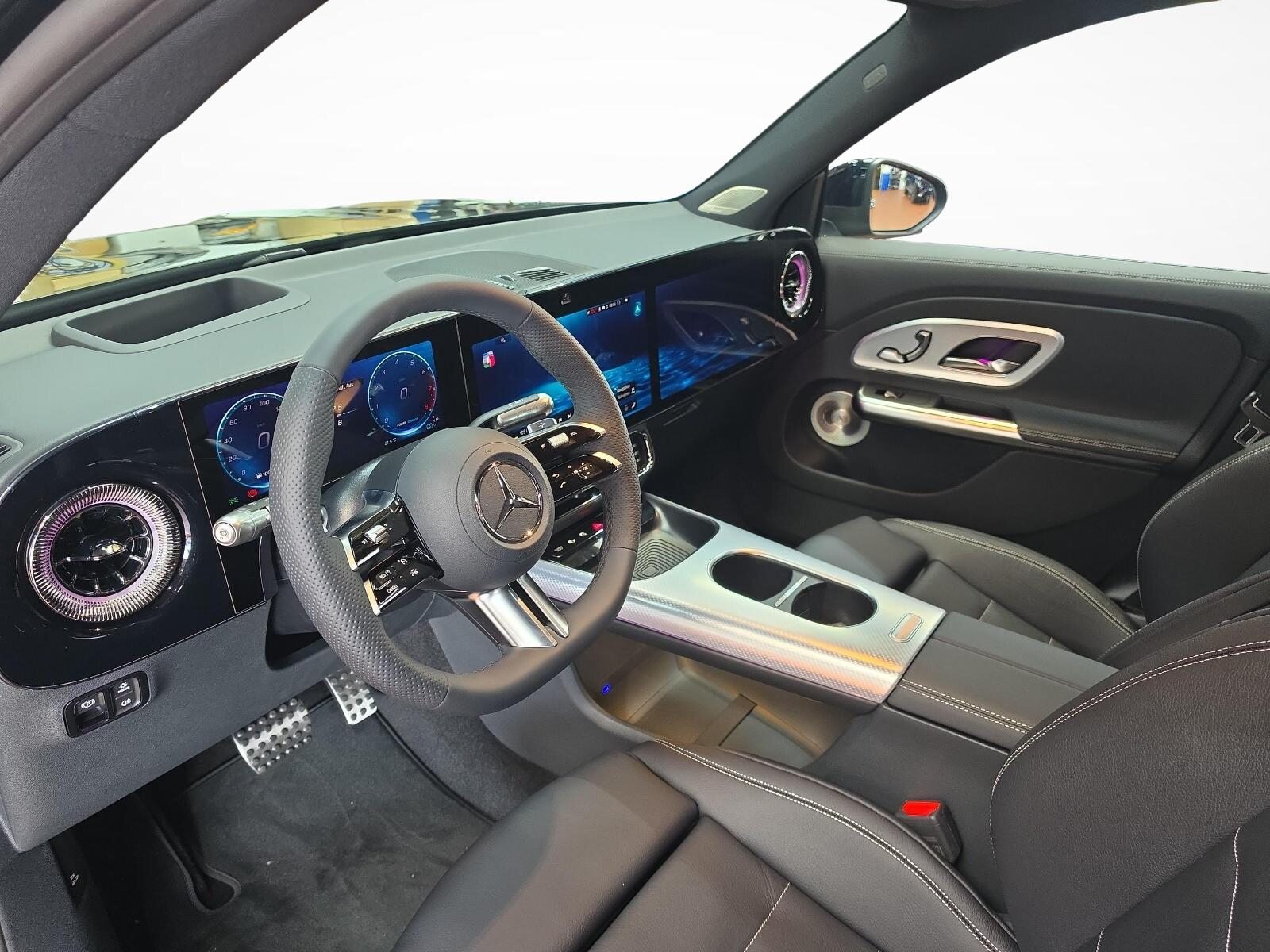 MERCEDES-BENZ GLB 220 4MATIC AMG Line, Mild-Hybrid Benzin/Elektro, Neuwagen, Automatik - 5