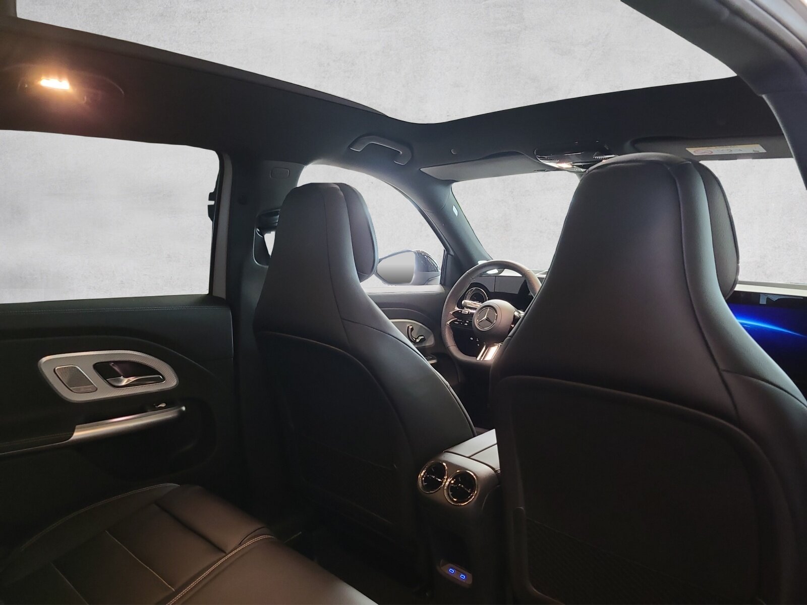 MERCEDES-BENZ GLB 220 4M  X248, Hybride Léger Essence/Électricité, Voiture nouvelle, Automatique - 7