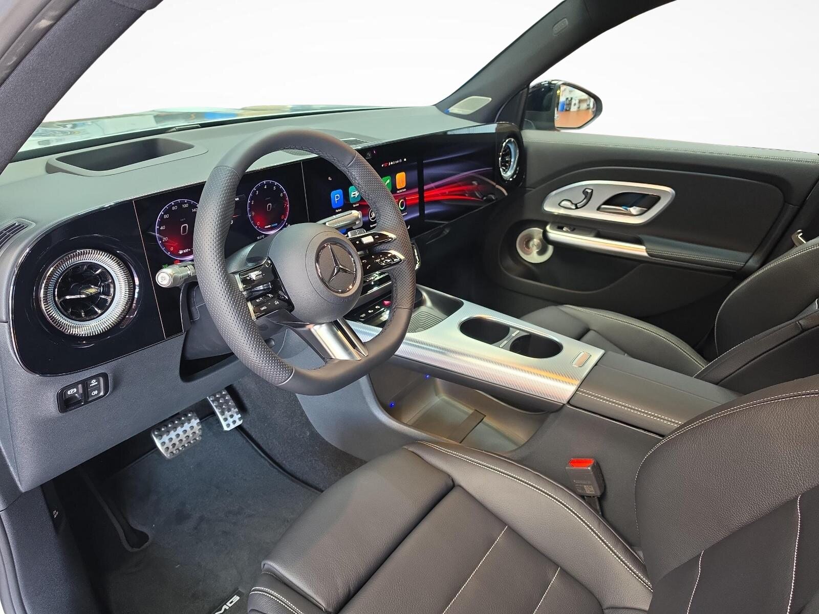MERCEDES-BENZ GLB 220 4MATIC AMG Line, Mild-Hybrid Petrol/Electric, New car, Automatic - 7