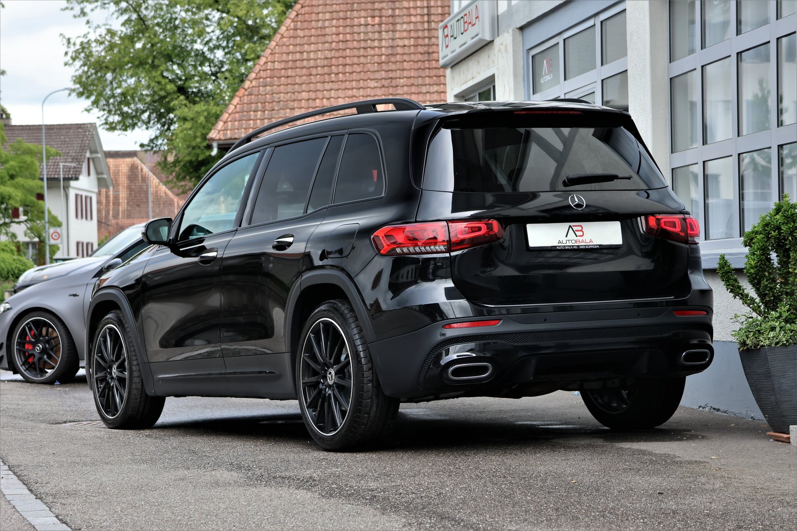 MERCEDES-BENZ GLB 220 d 4Matic AMG Line 8G-Tronic (CH) MSI+, Diesel, Occasion / Gebraucht, Automatik - 3