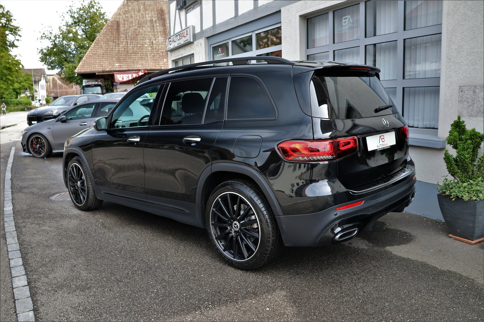 MERCEDES-BENZ GLB 220 d 4Matic AMG Line 8G-Tronic (CH) MSI+, Diesel, Occasion / Gebraucht, Automatik - 6