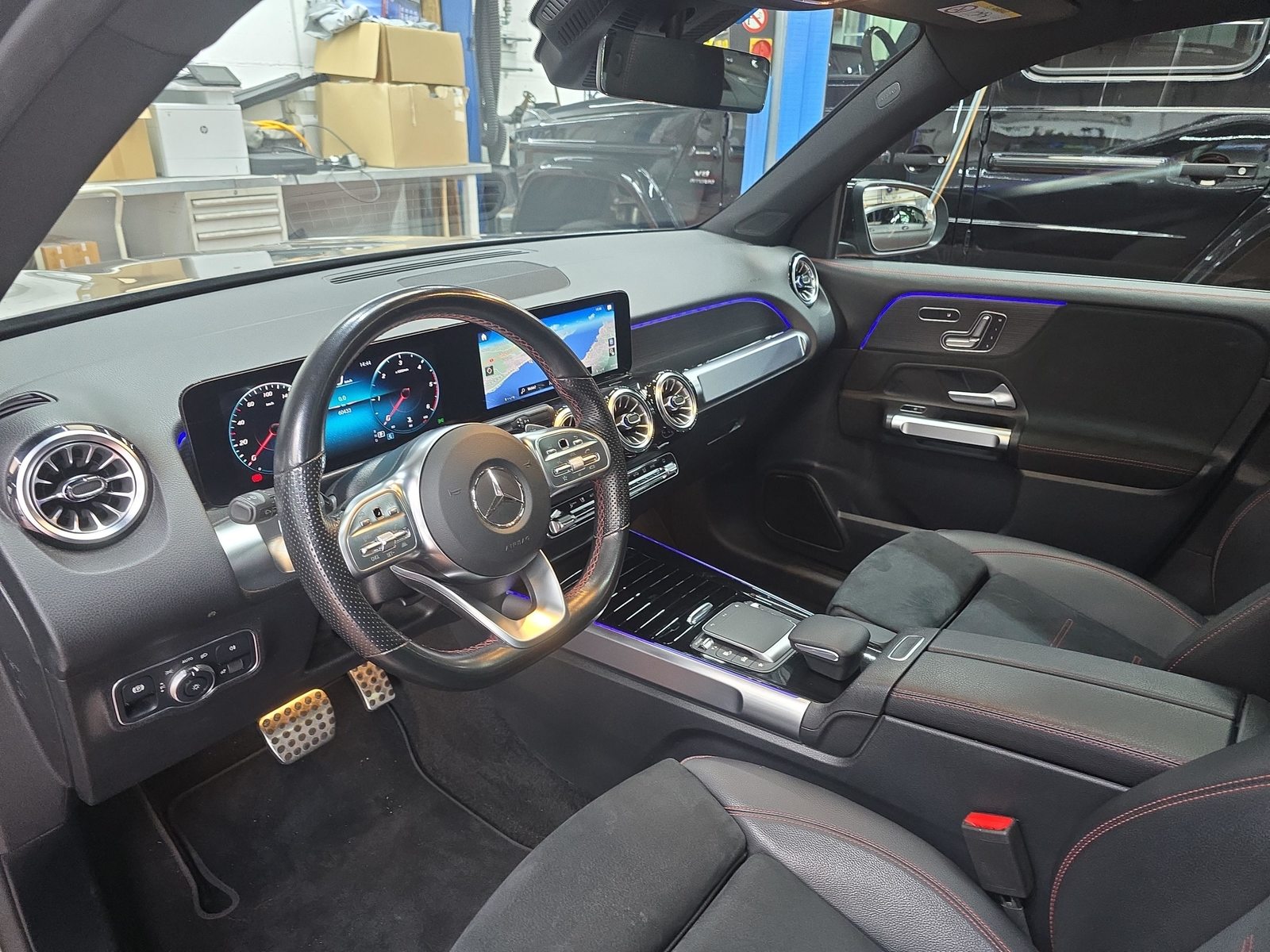 MERCEDES-BENZ GLB 220 d 4MATIC AMG Line, Diesel, Occasion / Utilisé, Automatique - 5