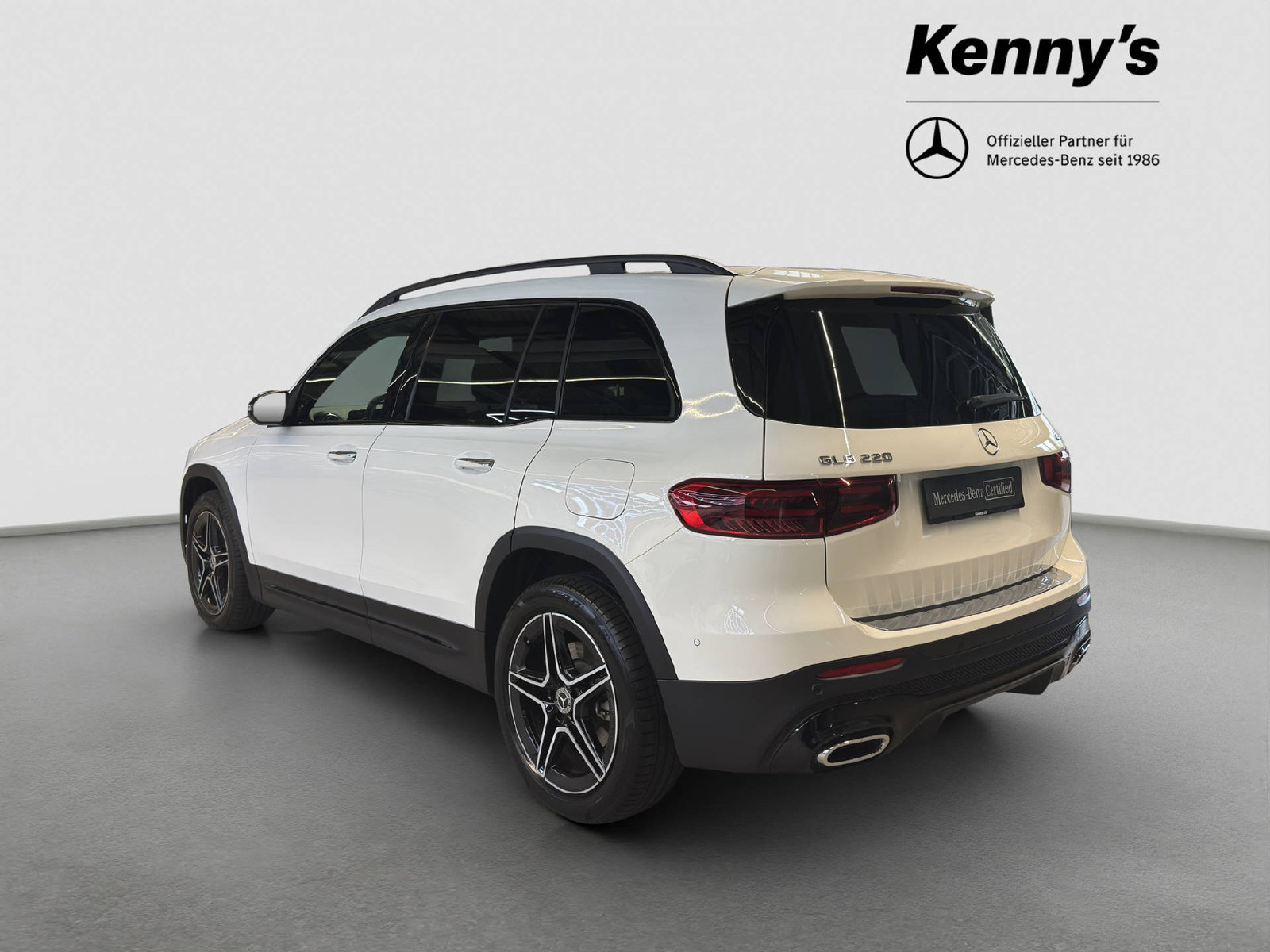 MERCEDES-BENZ GLB 220 AMG Line 4MATIC, Mild-Hybrid Petrol/Electric, Second hand / Used, Automatic - 4