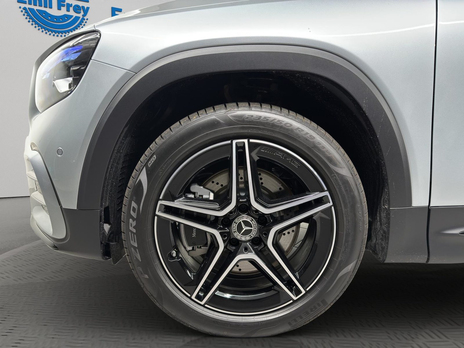 MERCEDES-BENZ GLB 220 AMG Line 4matic, Mild-Hybrid Benzin/Elektro, Occasion / Gebraucht, Automatik - 4