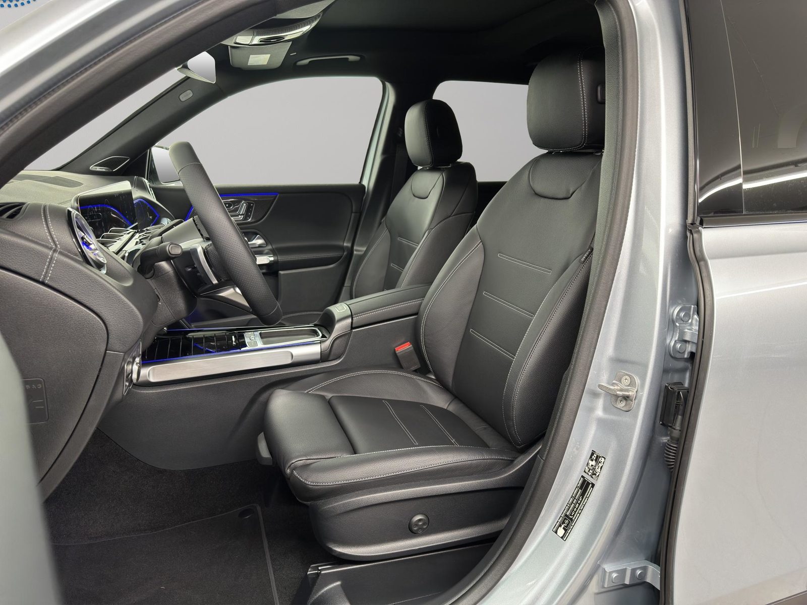 MERCEDES-BENZ GLB 220 AMG Line 4matic, Mild-Hybrid Benzin/Elektro, Occasion / Gebraucht, Automatik - 7
