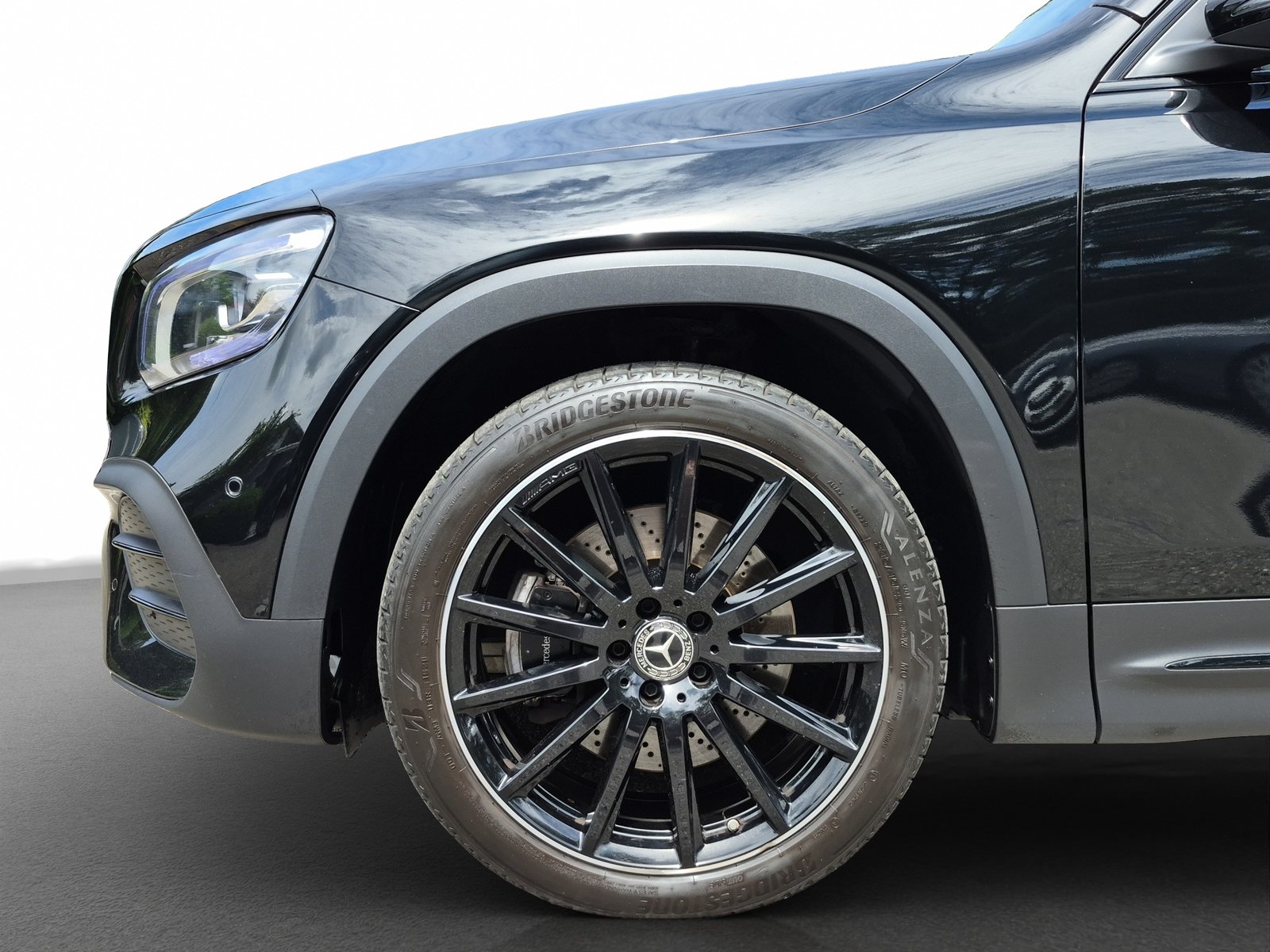 MERCEDES-BENZ GLB 220 d 4Matic AMG Line 8G-Tronic *Night Pak, Diesel, Second hand / Used, Automatic - 4