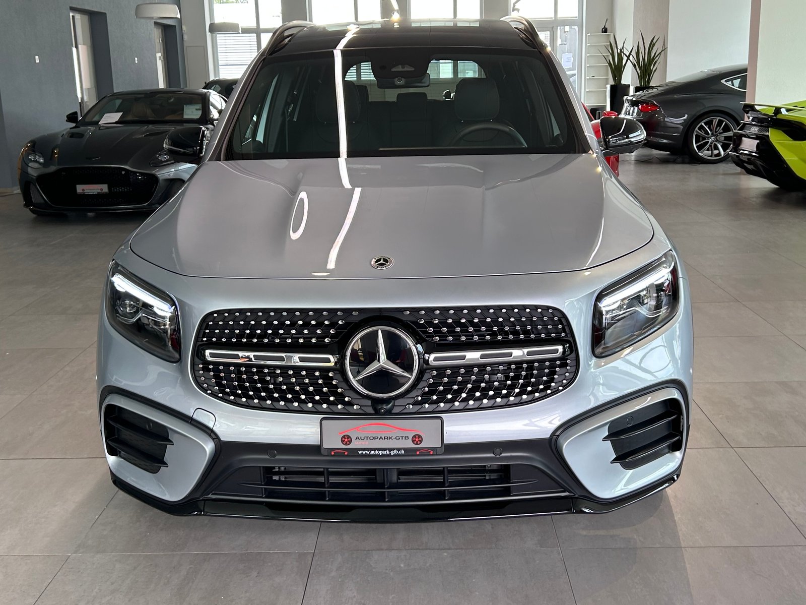 MERCEDES-BENZ GLB 220 d 4Matic 8G-Tronic, Diesel, Occasion / Utilisé, Automatique - 3