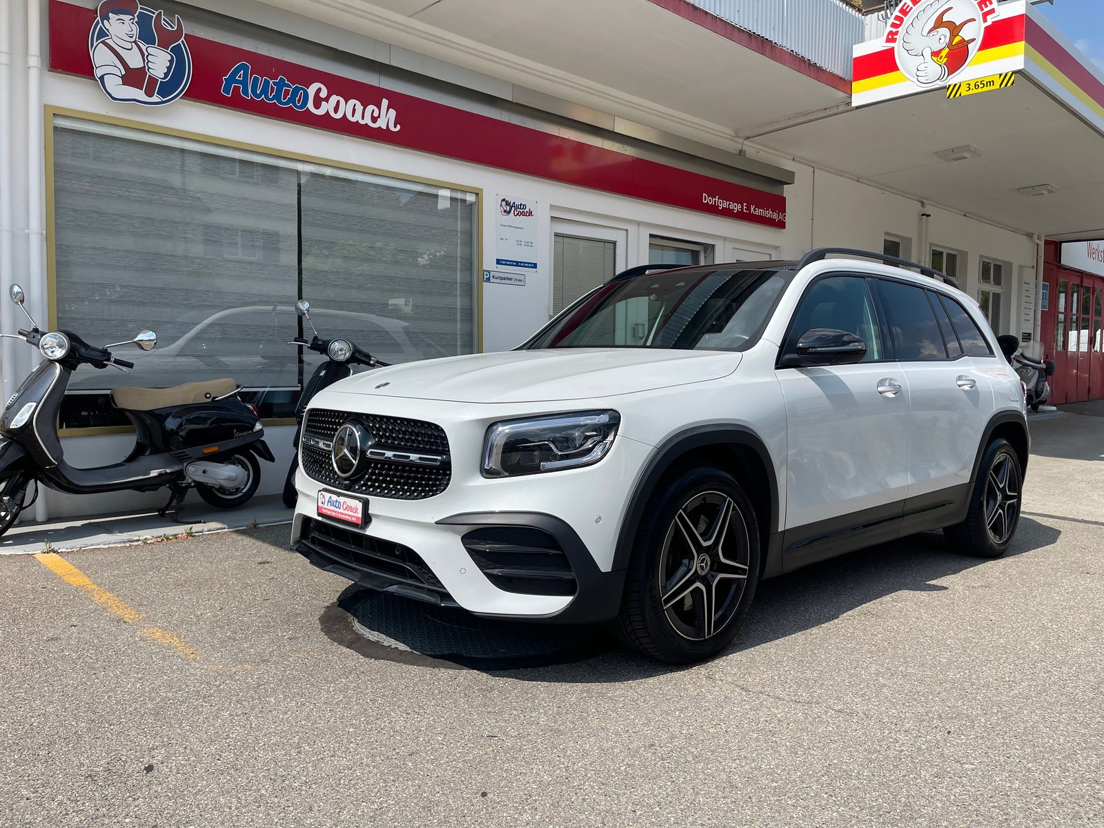 MERCEDES-BENZ GLB 220 d 4Matic AMG Line 8G-Tronic, Diesel, Occasion / Gebraucht, Automatik - 4