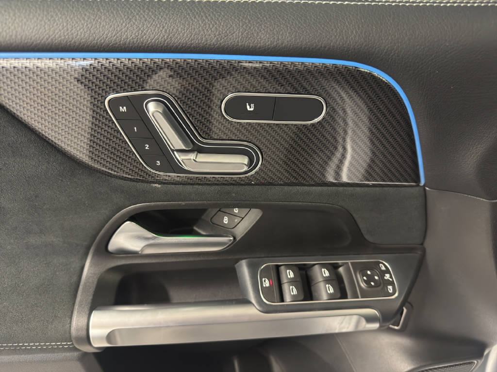 MERCEDES-BENZ GLB 220 AMG Line 4Matic, Hybride Léger Essence/Électricité, Occasion / Utilisé, Automatique - 6