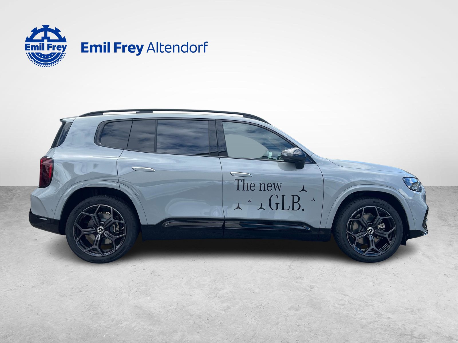 MERCEDES-BENZ GLB 220 4MATIC AMG Line, Mild-Hybrid Petrol/Electric, Ex-demonstrator, Automatic - 6