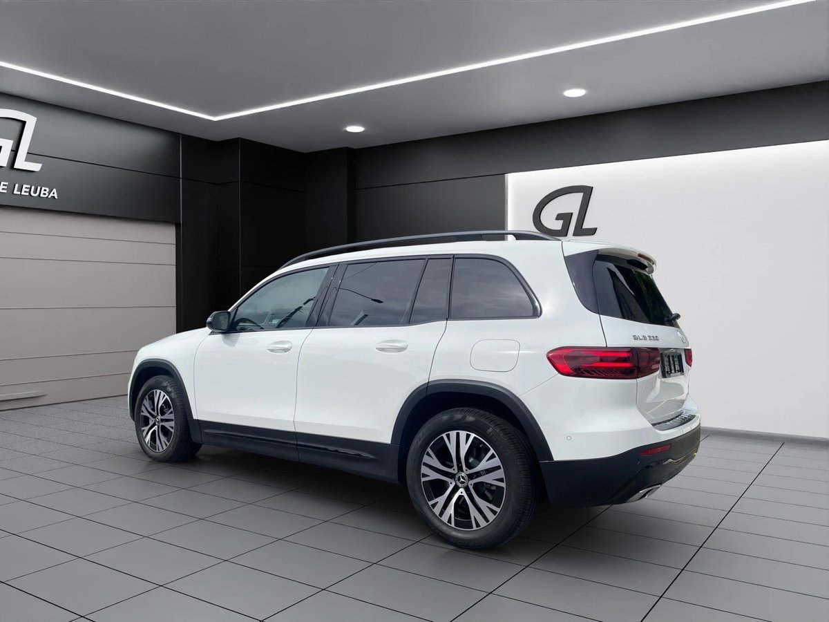 MERCEDES-BENZ GLB 220 4Matic 8G-Tronic, Mild-Hybrid Benzin/Elektro, Occasion / Gebraucht, Automat - 3