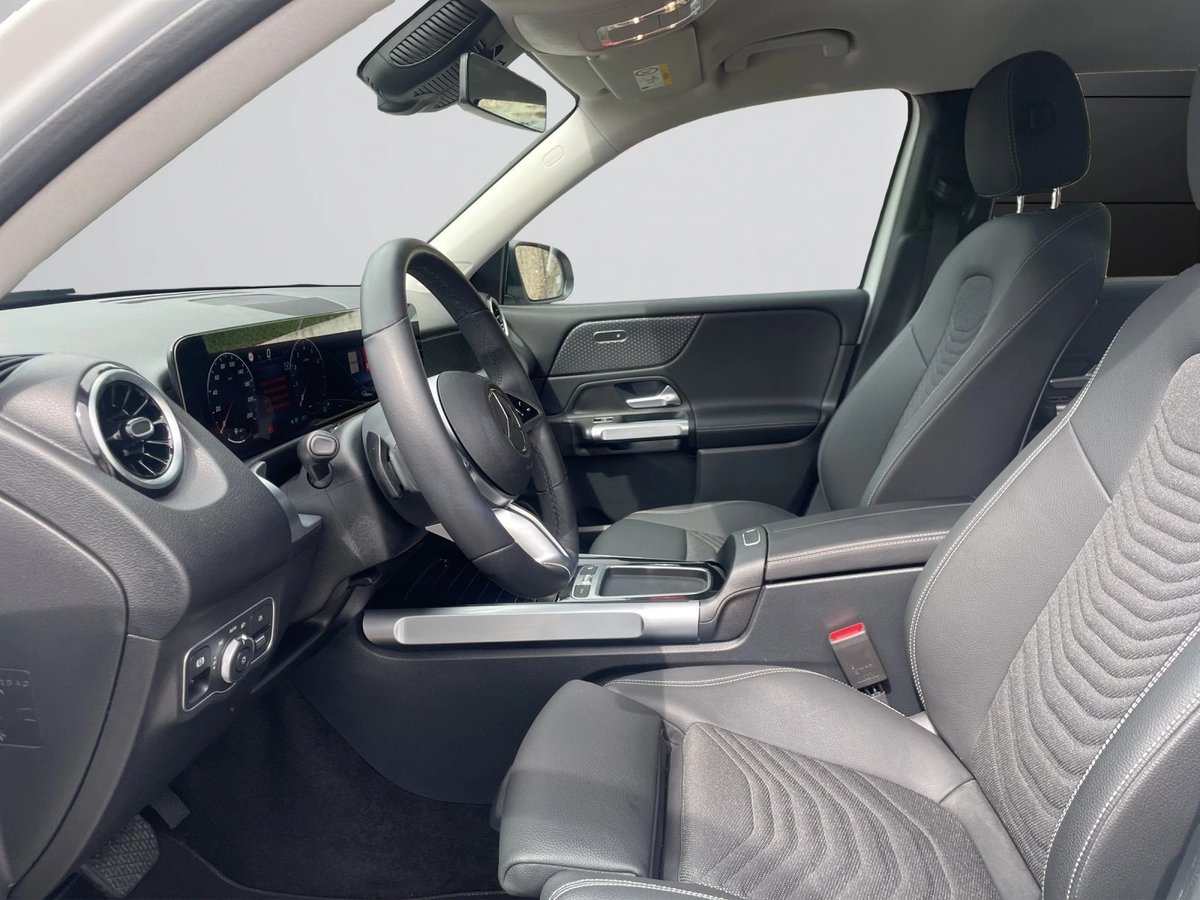 MERCEDES-BENZ GLB 220 4Matic 8G-Tronic, Mild-Hybrid Benzin/Elektro, Occasion / Gebraucht, Automat - 7