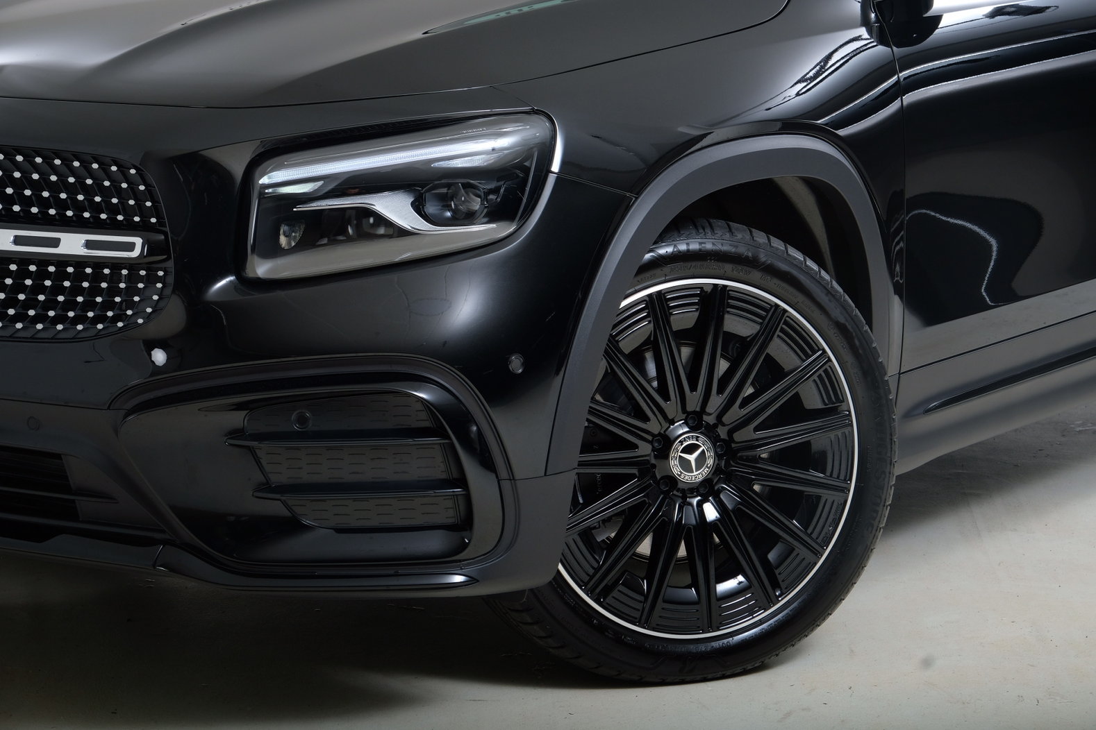 MERCEDES-BENZ GLB 250 4Matic 8G-Tronic, Benzin, Vorführwagen, Automatik - 2