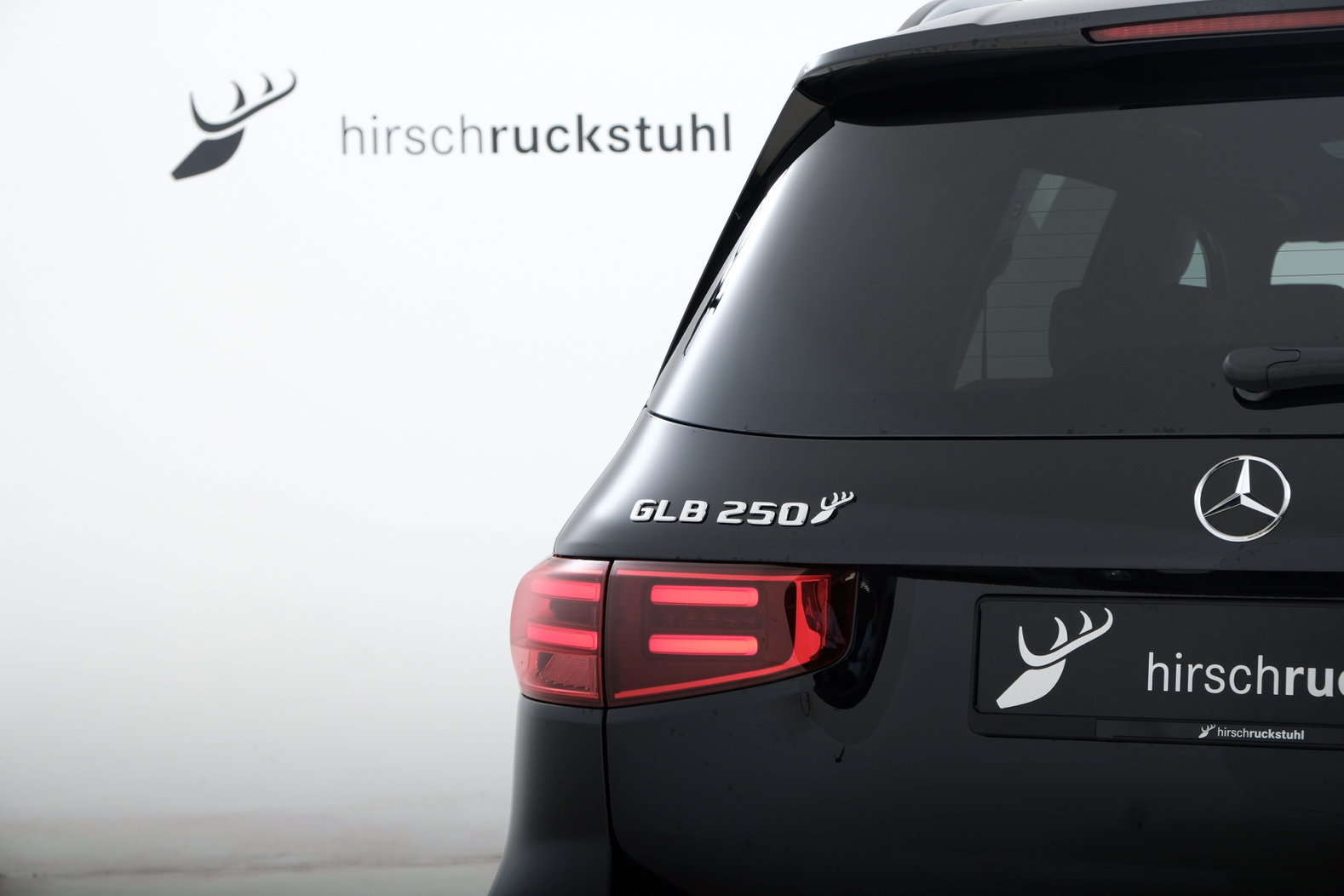 MERCEDES-BENZ GLB 250 4Matic 8G-Tronic, Benzin, Vorführwagen, Automatik - 4