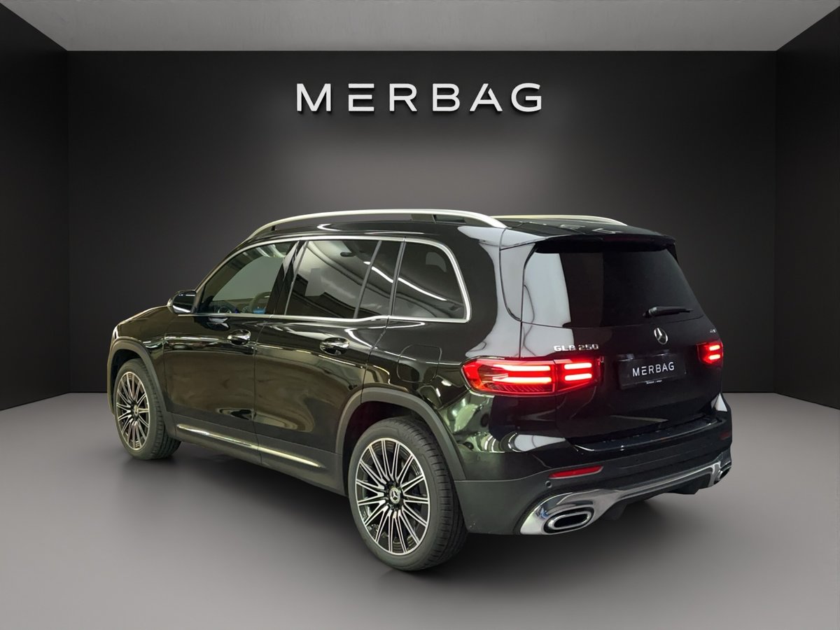 MERCEDES-BENZ GLB 250 4Matic 8G-Tronic, Hybride Leggero Benzina/Elettrica, Auto nuove, Automatico - 4